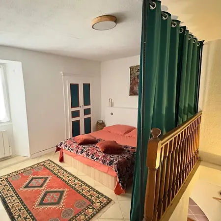 Small, Cozy Duplex * Venaco (Corsica)